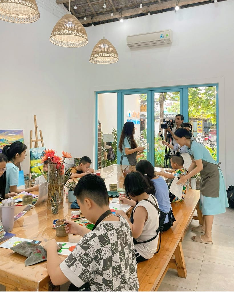 buoi-ghi-hinh-cung-ekip-da-nang-tv-6